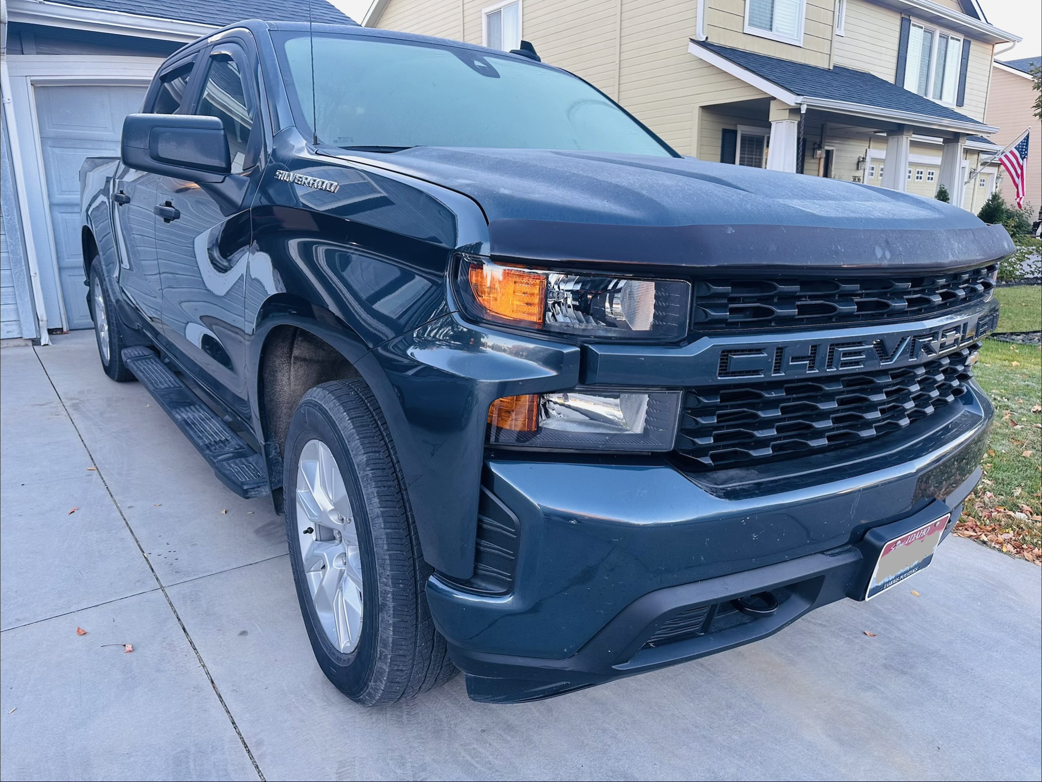 Used 2021 Chevrolet Silverado 1500 Custom w/ Safety Confidence Package AWD/4WD image 4