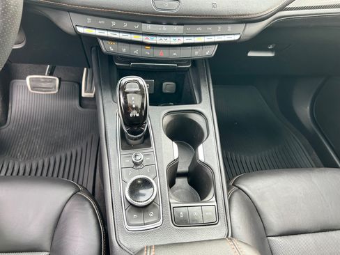 Used 2020 Cadillac XT4 Sport image 18