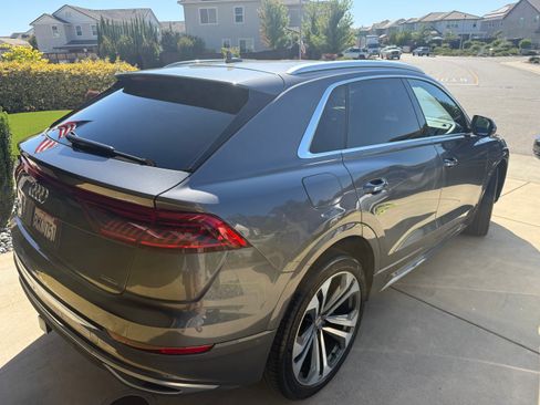 Used 2019 Audi Q8 Prestige AWD/4WD image 12