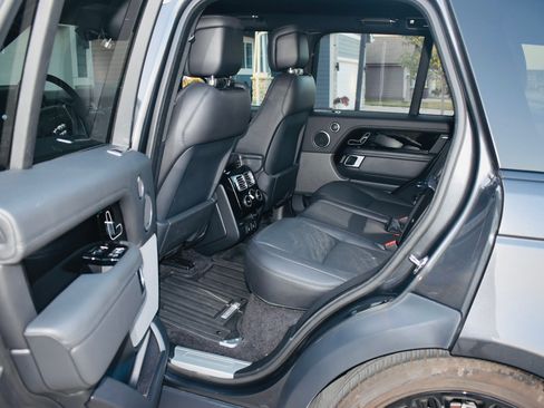 Used 2022 Land Rover Range Rover P525 Westminster Edition image 8