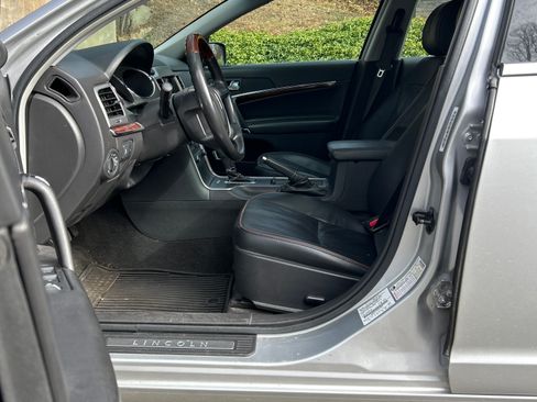 Used 2012 Lincoln MKZ AWD image 5