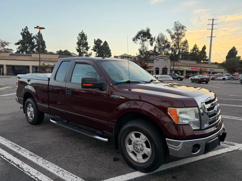 Used 2010 Ford F150 XLT image 4