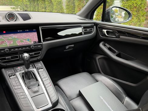 Used 2021 Porsche Macan S image 14