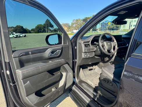 Used 2023 Chevrolet Tahoe RST w/ RST Performance Edition image 17