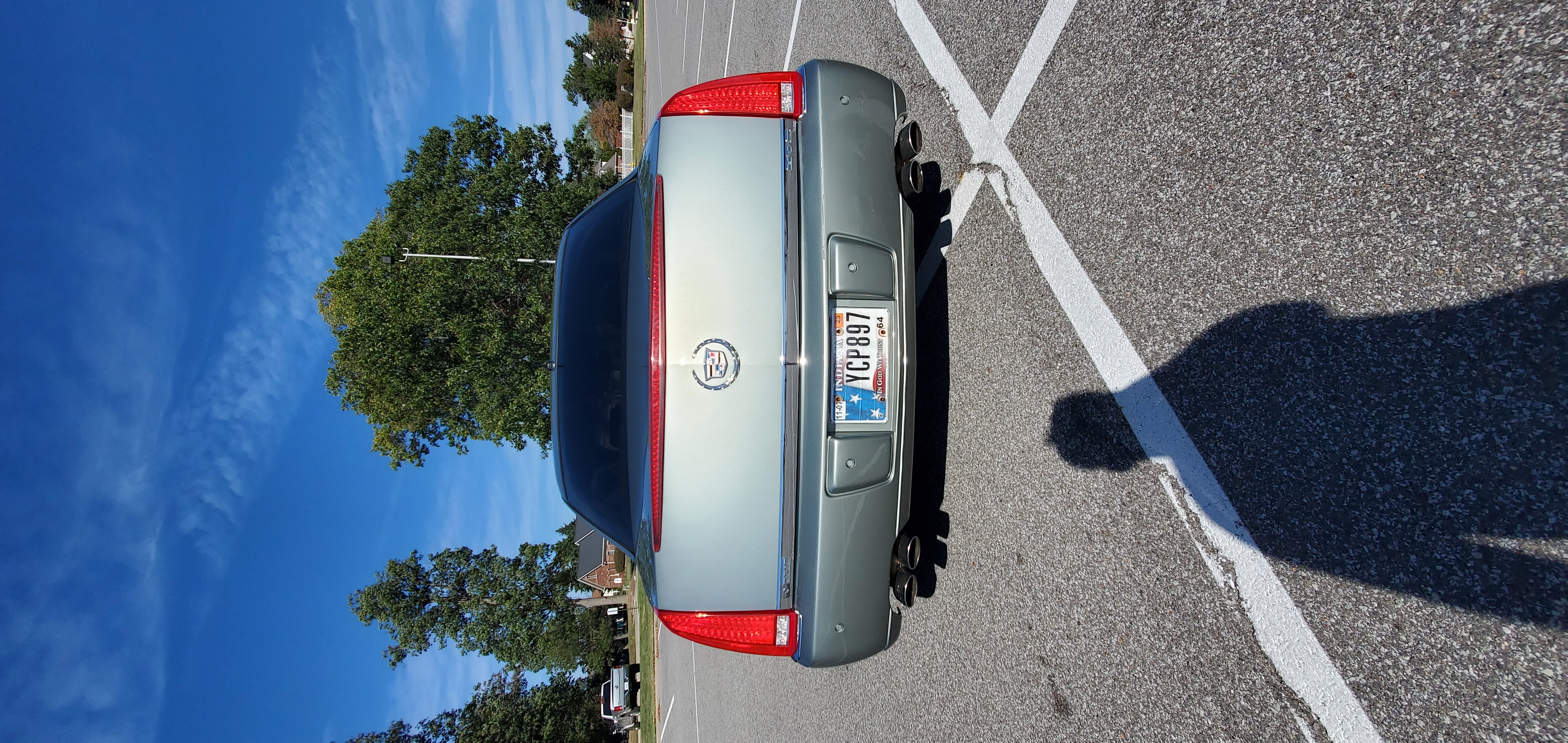 Used 2006 Cadillac DTS w/ Sun And Navigation Package FWD image 4