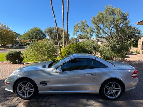 Used 2008 Mercedes-Benz SL 550 w/ AMG Sport Pkg image 6