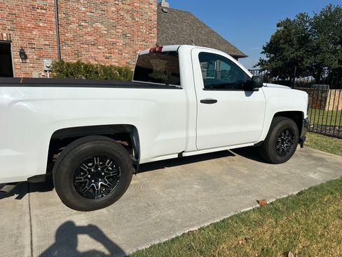 Used 2018 Chevrolet Silverado 1500 LS RWD image 2
