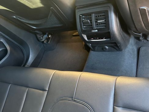 Used 2019 BMW X3 sDrive30i w/ Driving Assistance Package RWD image 12
