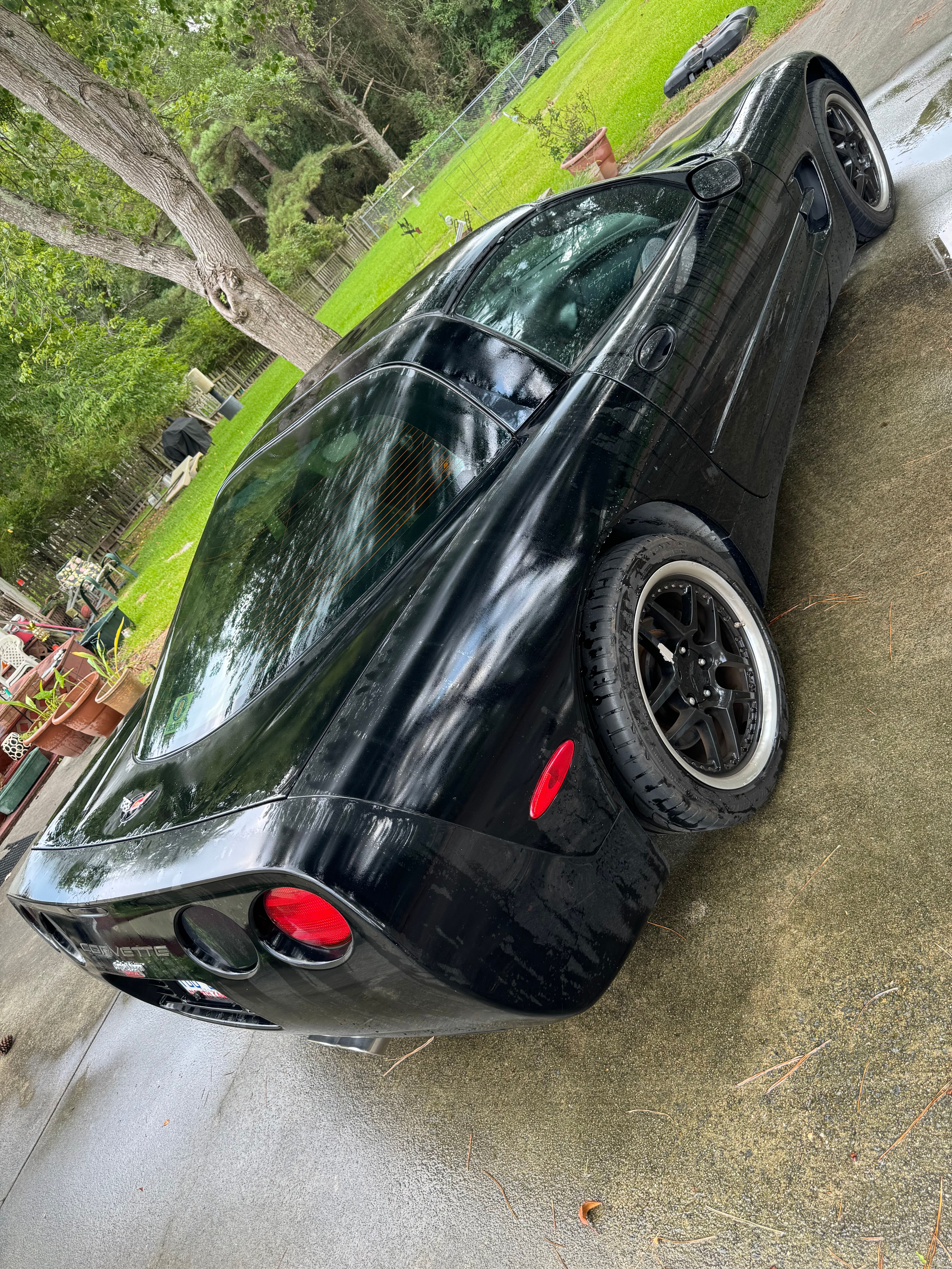 Used 2000 Chevrolet Corvette Coupe w/ Roof Pkg RWD image 17