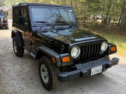 Used 2002 Jeep Wrangler X AWD/4WD image 4