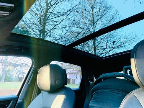 Used 2019 Porsche Cayenne image 21