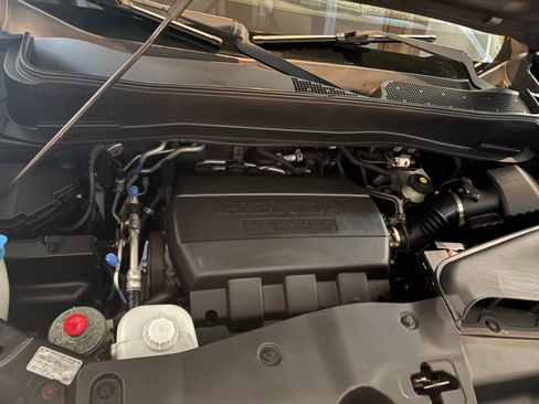 Used 2014 Honda Pilot Touring image 11