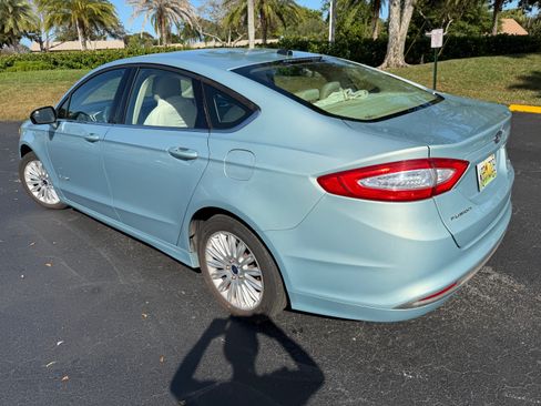 Used 2014 Ford Fusion SE image 21