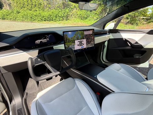 Used 2024 Tesla Model X Plaid AWD/4WD image 20