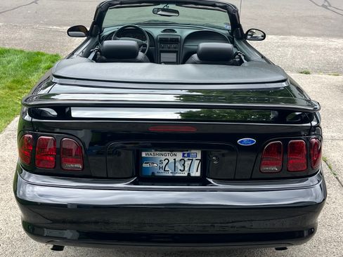 Used 1997 Ford Mustang GT RWD image 10