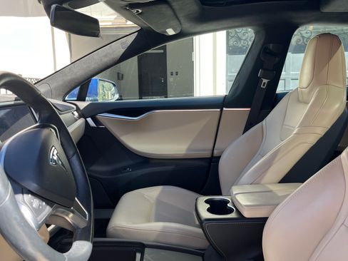 Used 2016 Tesla Model S P90D image 8