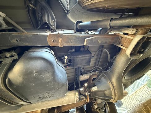 Used 2011 Toyota Tundra 4x4 Double Cab w/ Tow Pkg image 16