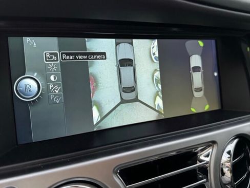 Used 2011 Rolls-Royce Ghost image 30