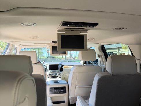 Used 2019 GMC Yukon XL Denali w/ Denali Ultimate Package image 9