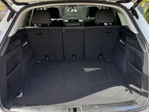 Used 2023 Audi Q5 e Prestige w/ Prestige Package image 14