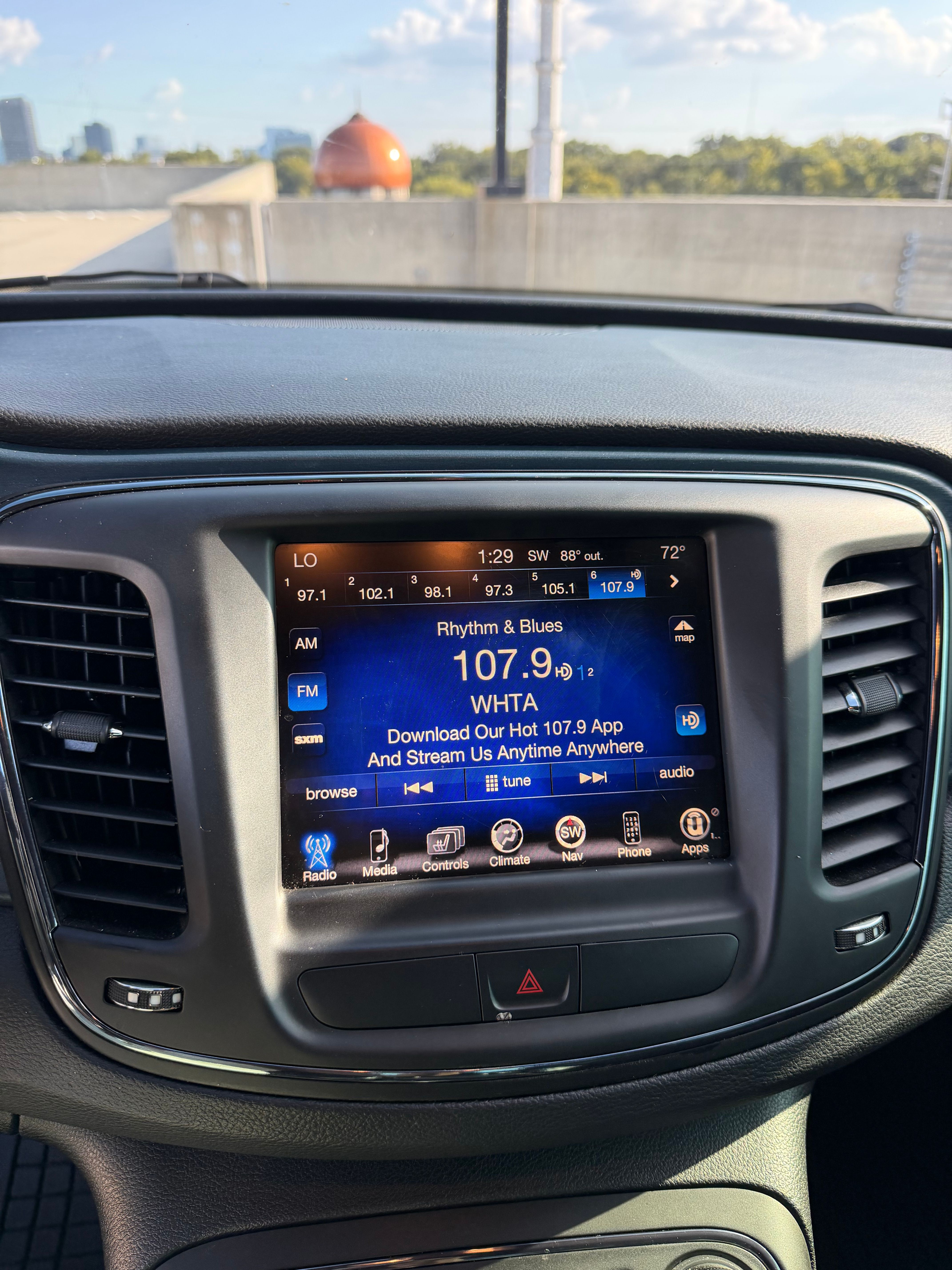 Used 2015 Chrysler 200 S w/ Navigation & Sound Group I FWD image 12