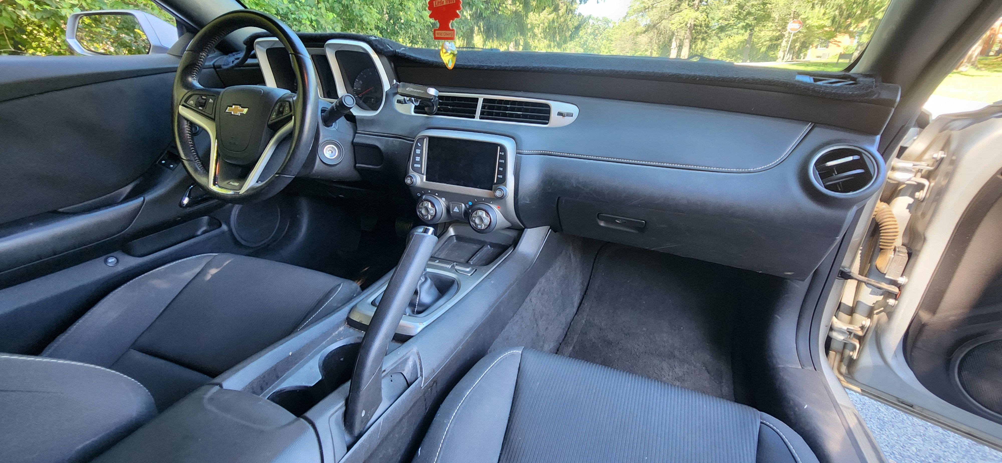 Used 2015 Chevrolet Camaro SS w/ RS Package RWD image 13