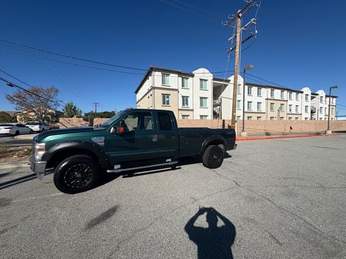 Used 2009 Ford F250 FX4 image 5