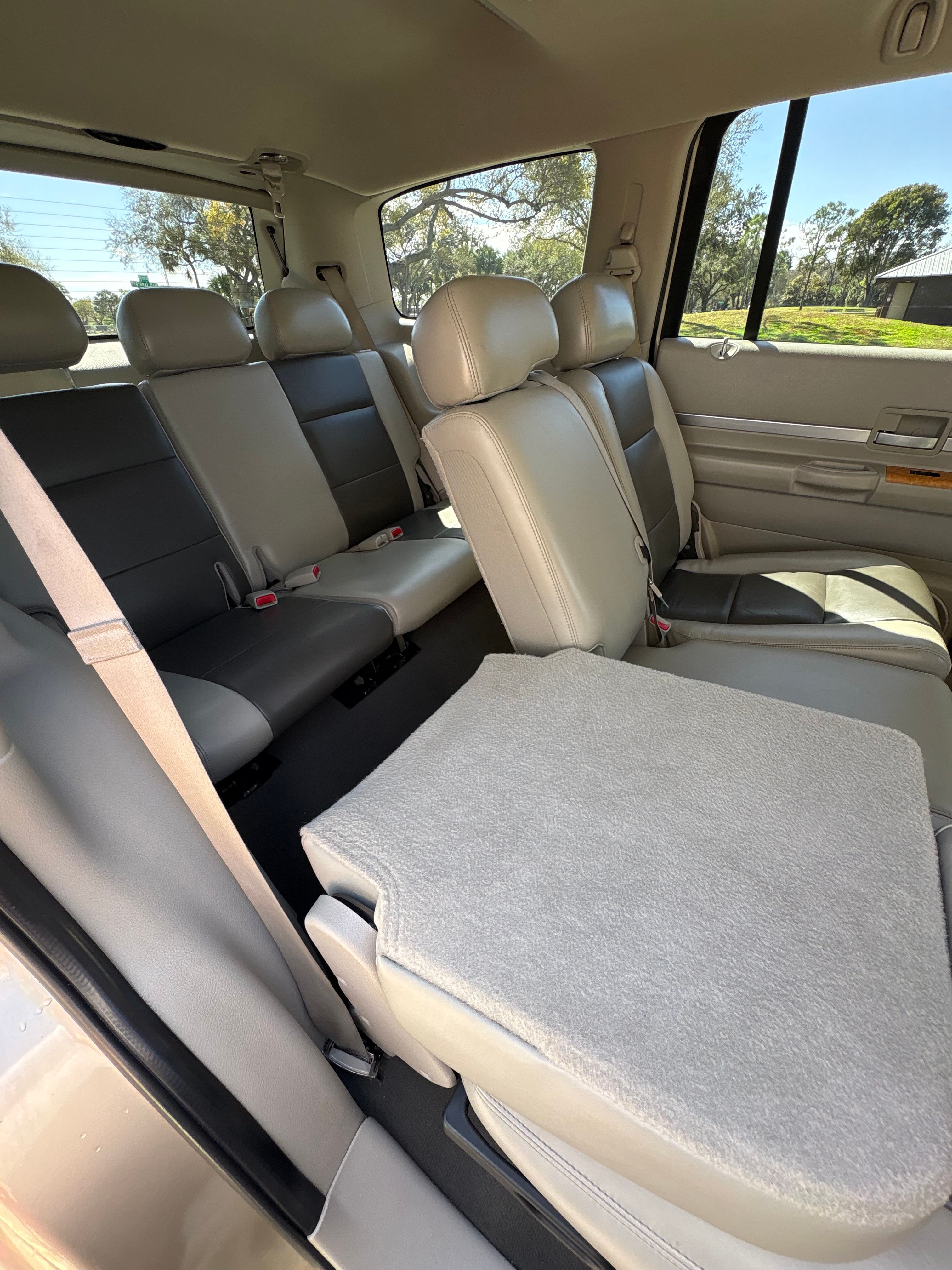 Used 2008 Chrysler Aspen Limited RWD image 15