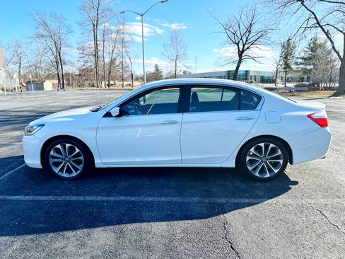 Used 2014 Honda Accord Sport image 5