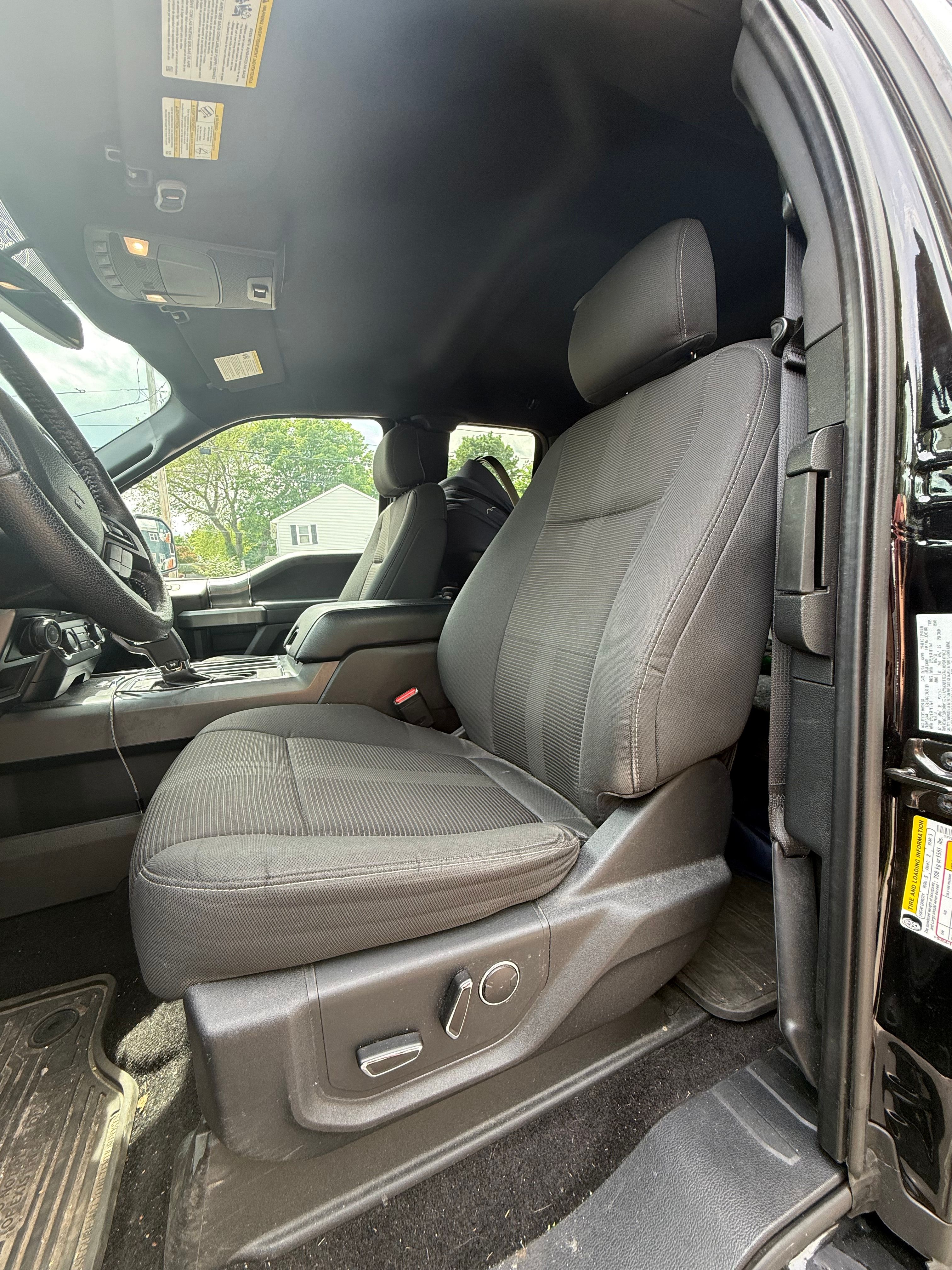 Used 2016 Ford F150 XLT w/ Equipment Group 302A Luxury AWD/4WD image 23