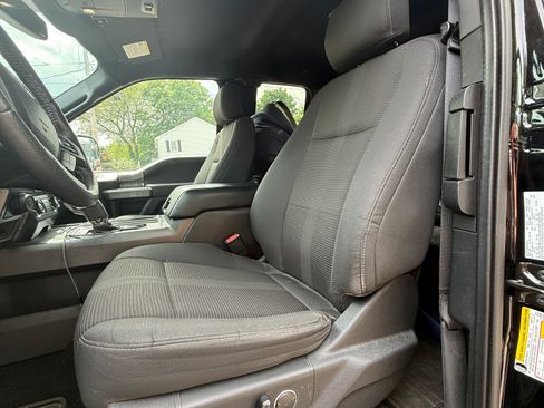Used 2016 Ford F150 XLT w/ Equipment Group 302A Luxury AWD/4WD image 23