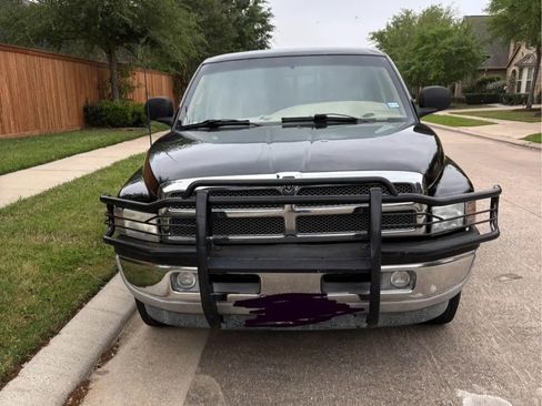 Used 1998 Dodge Ram 1500 Truck 2WD Quad Cab image 2