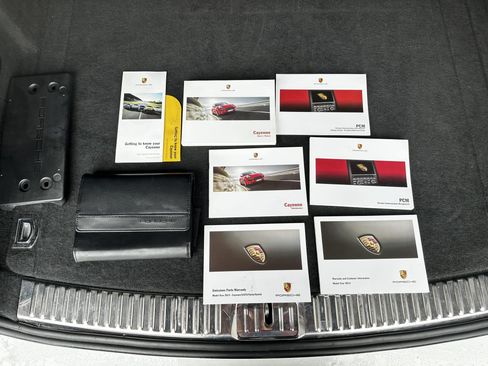 Used 2013 Porsche Cayenne Turbo w/ Sportdesign Pkg w/Side Skirts image 61