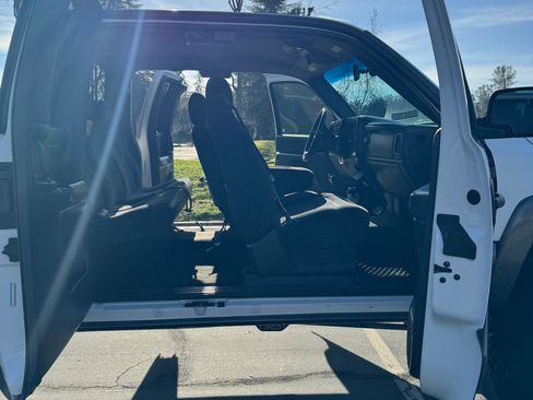 Used 2000 Chevrolet Silverado 1500 LS w/ Off-Road Chassis Pkg image 9