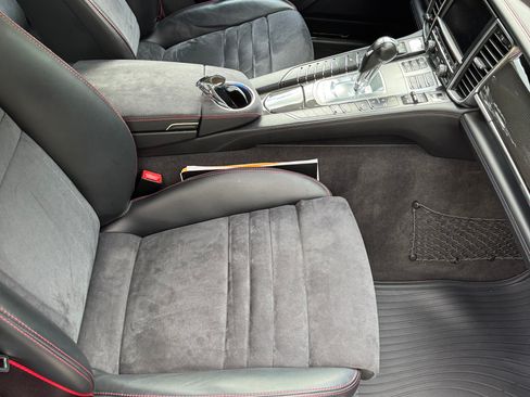 Used 2015 Porsche Panamera GTS w/ Premium Package Plus image 27