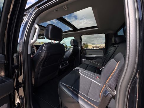 Used 2025 Ford F250 Lariat w/ Lariat Ultimate Package image 17