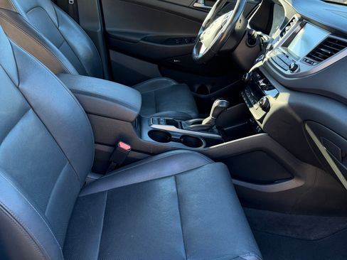 Used 2017 Hyundai Tucson Limited w/ Limited Ultimate Package 03 image 8