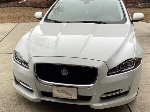 Used 2016 Jaguar XJ R-Sport image 2