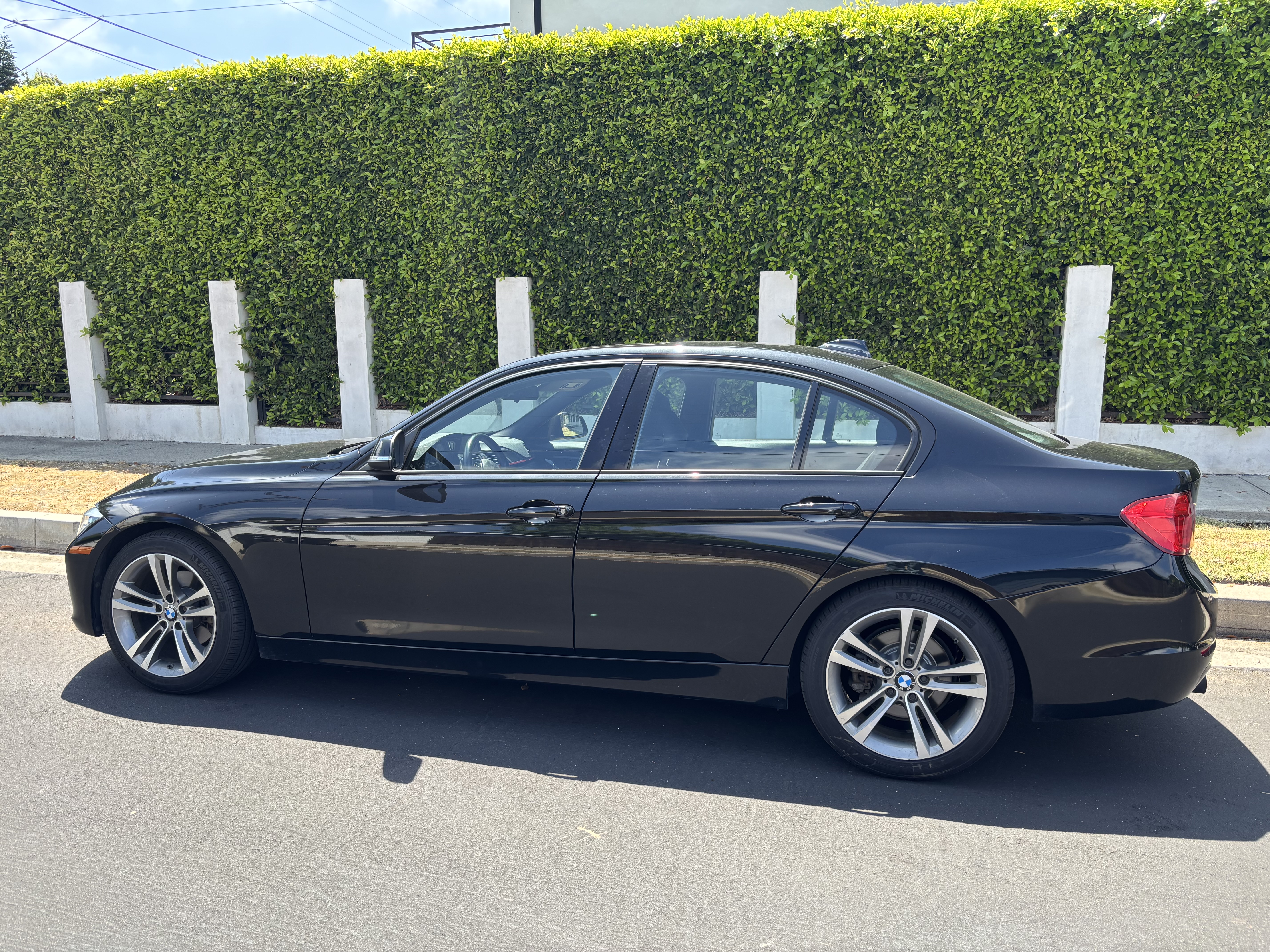 Used 2012 BMW 328i Sedan RWD image 1