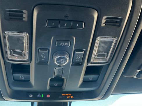 Used 2021 GMC Yukon Denali w/ Denali Ultimate Package image 12