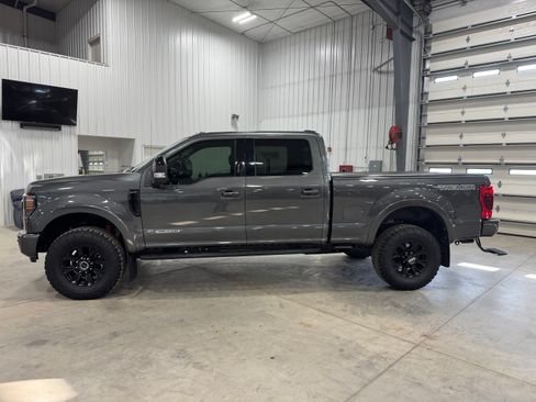 Used 2020 Ford F250 Lariat image 1