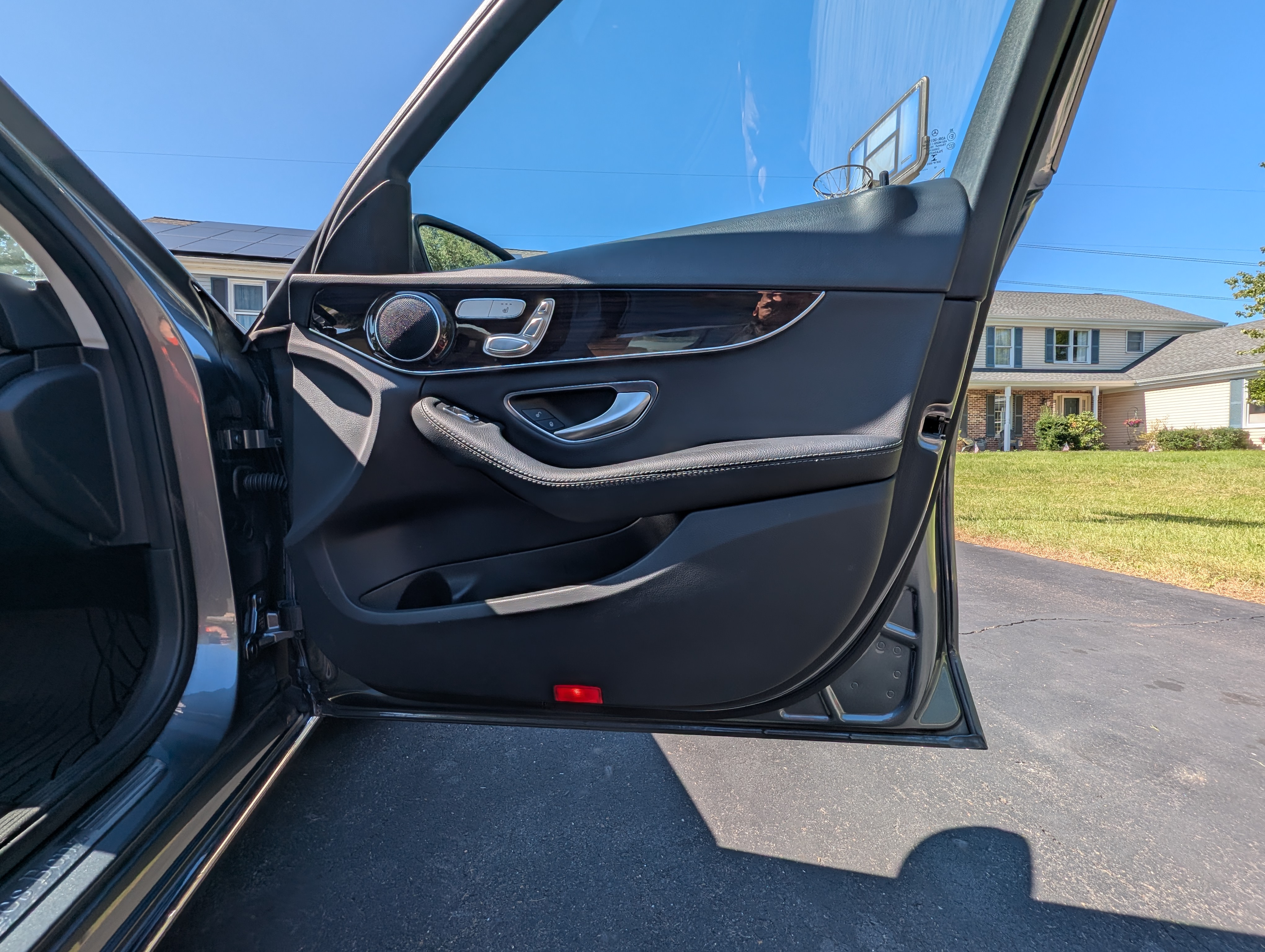 Used 2017 Mercedes-Benz C 300 4MATIC Sedan image 26