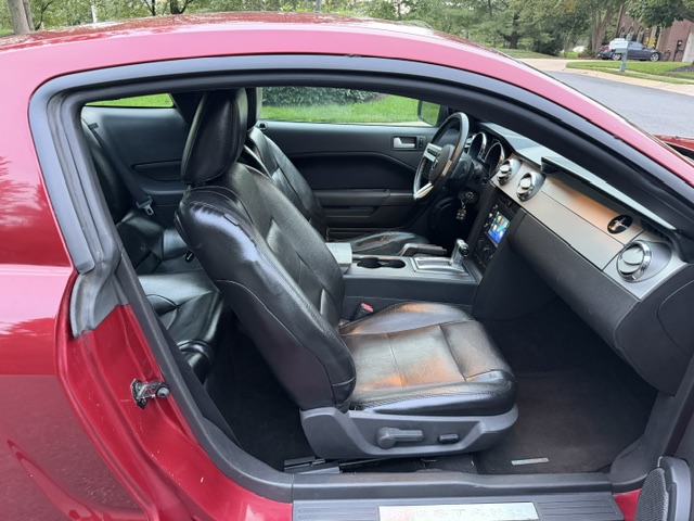 Used 2007 Ford Mustang Premium RWD image 12