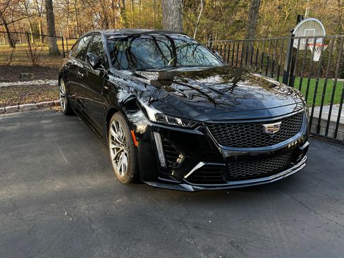 Used 2022 Cadillac CT5 V Blackwing image 1