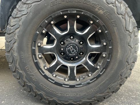 Used 1999 Toyota 4Runner SR5 image 9