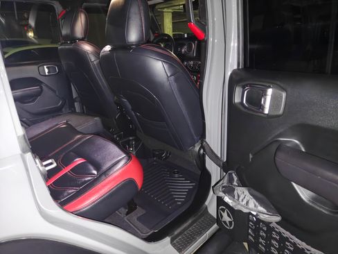 Used 2021 Jeep Wrangler Unlimited Sport w/ Sun And Sound Package AWD/4WD image 8