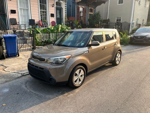 Used 2015 Kia Soul image 9