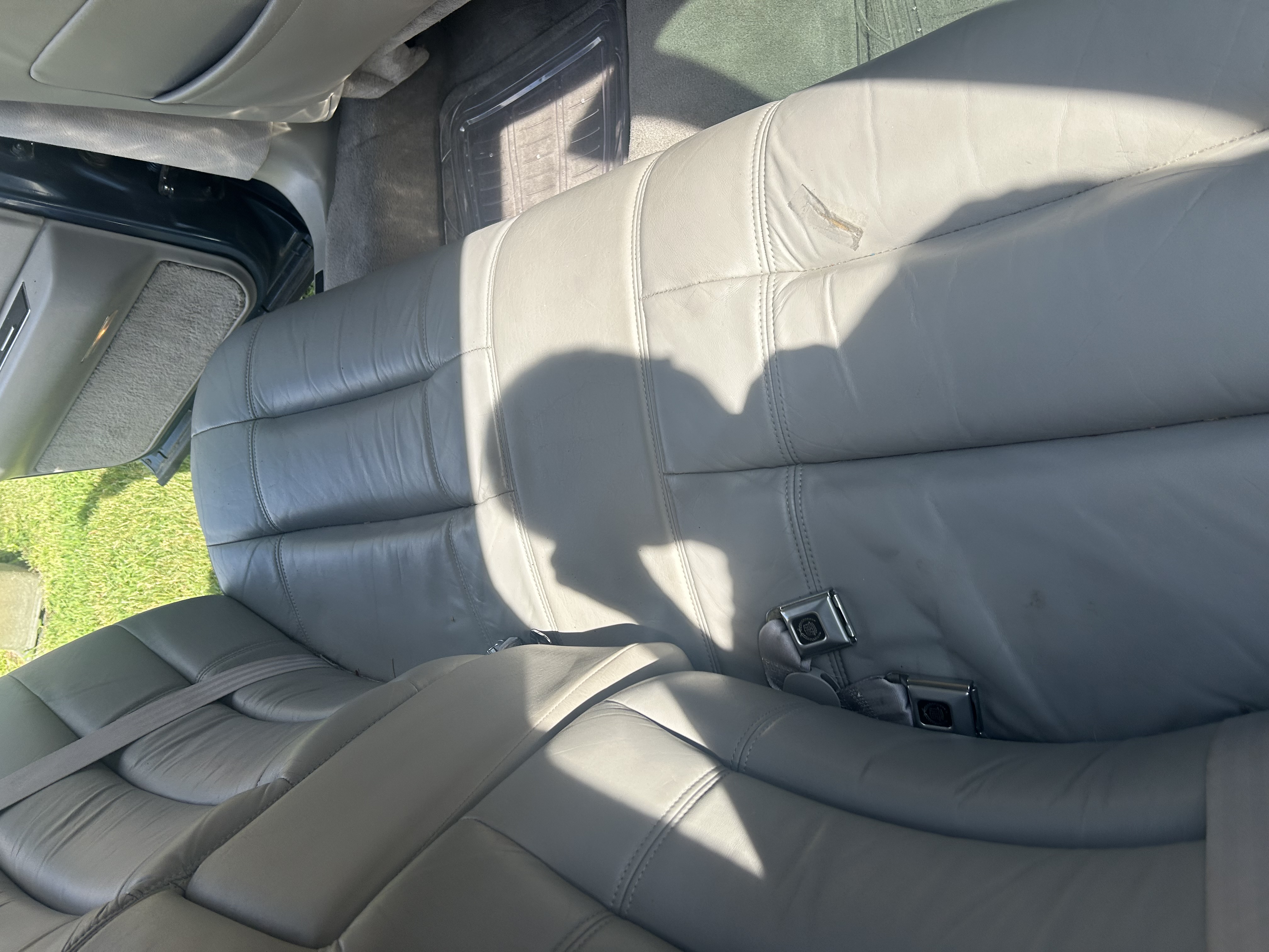 Used 1993 Cadillac Fleetwood Sedan RWD image 16