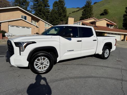 Used 2025 Toyota Tundra SR5 image 1