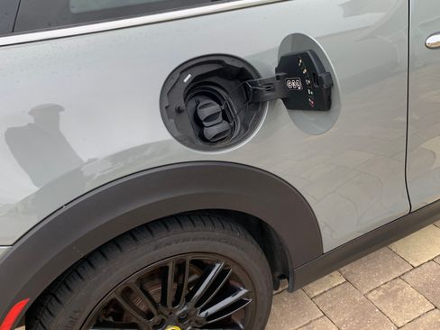 Used 2023 MINI Cooper SE image 15